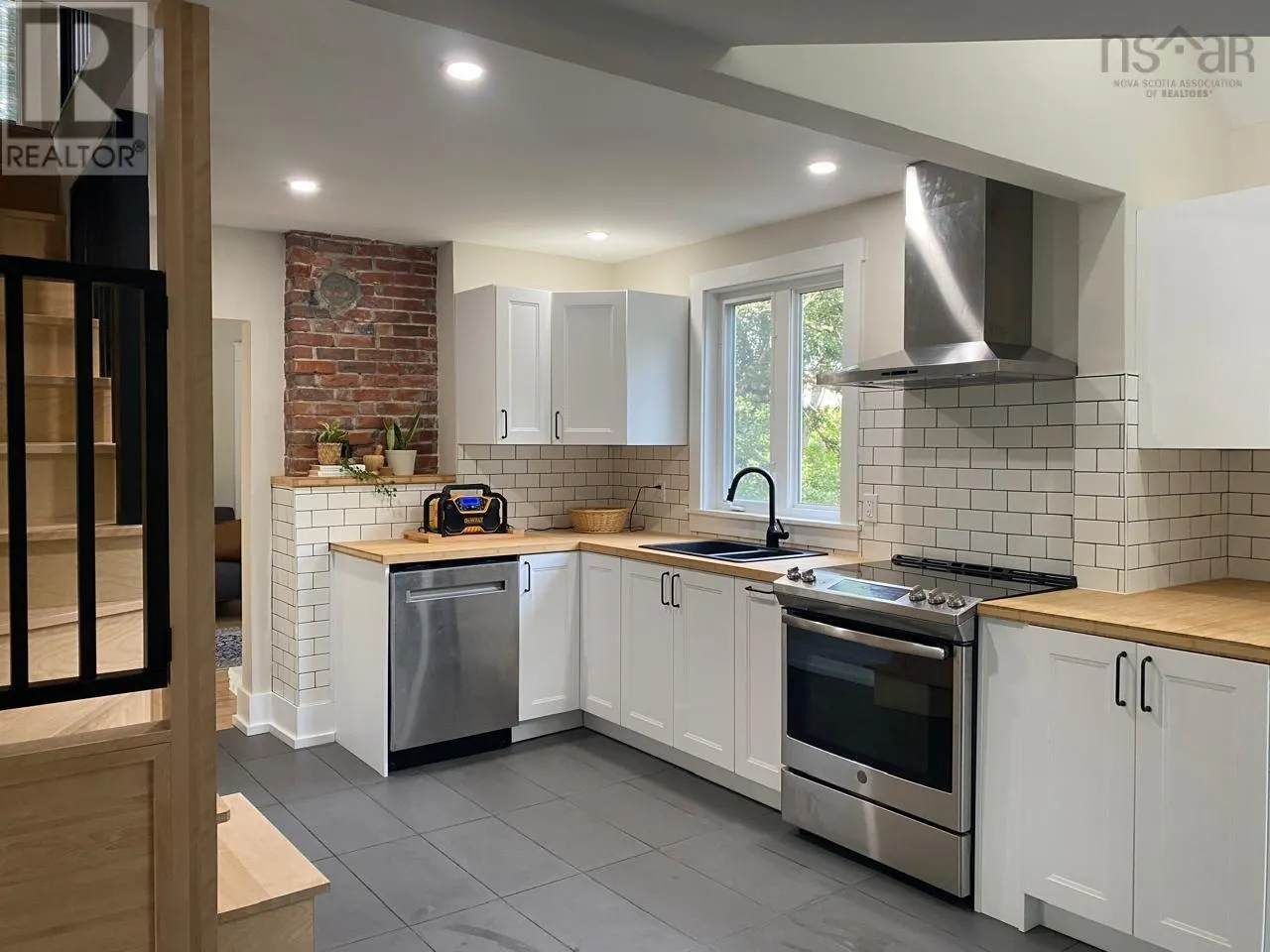 38 Kearney Lake Road