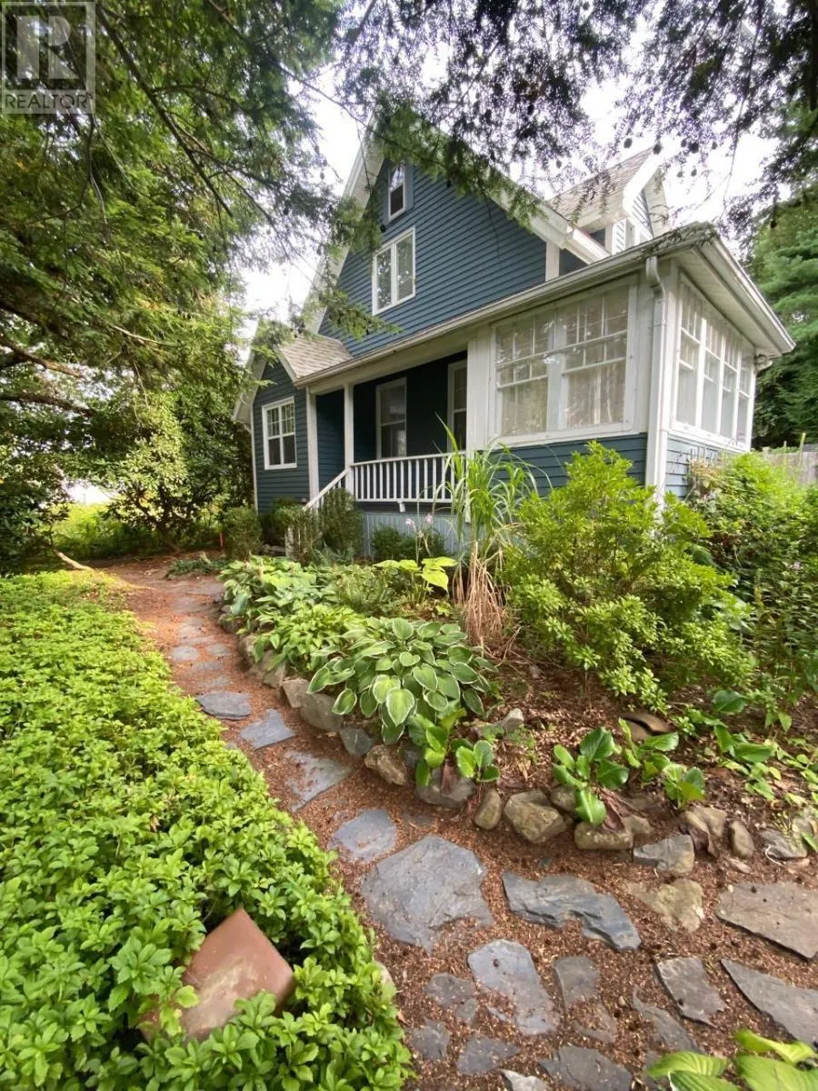38 Kearney Lake Road