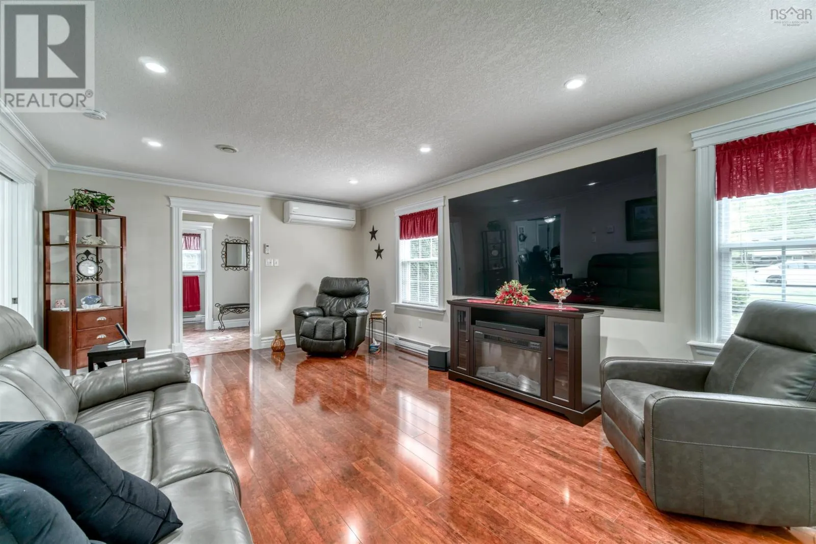 2989-2993 Lovett Road