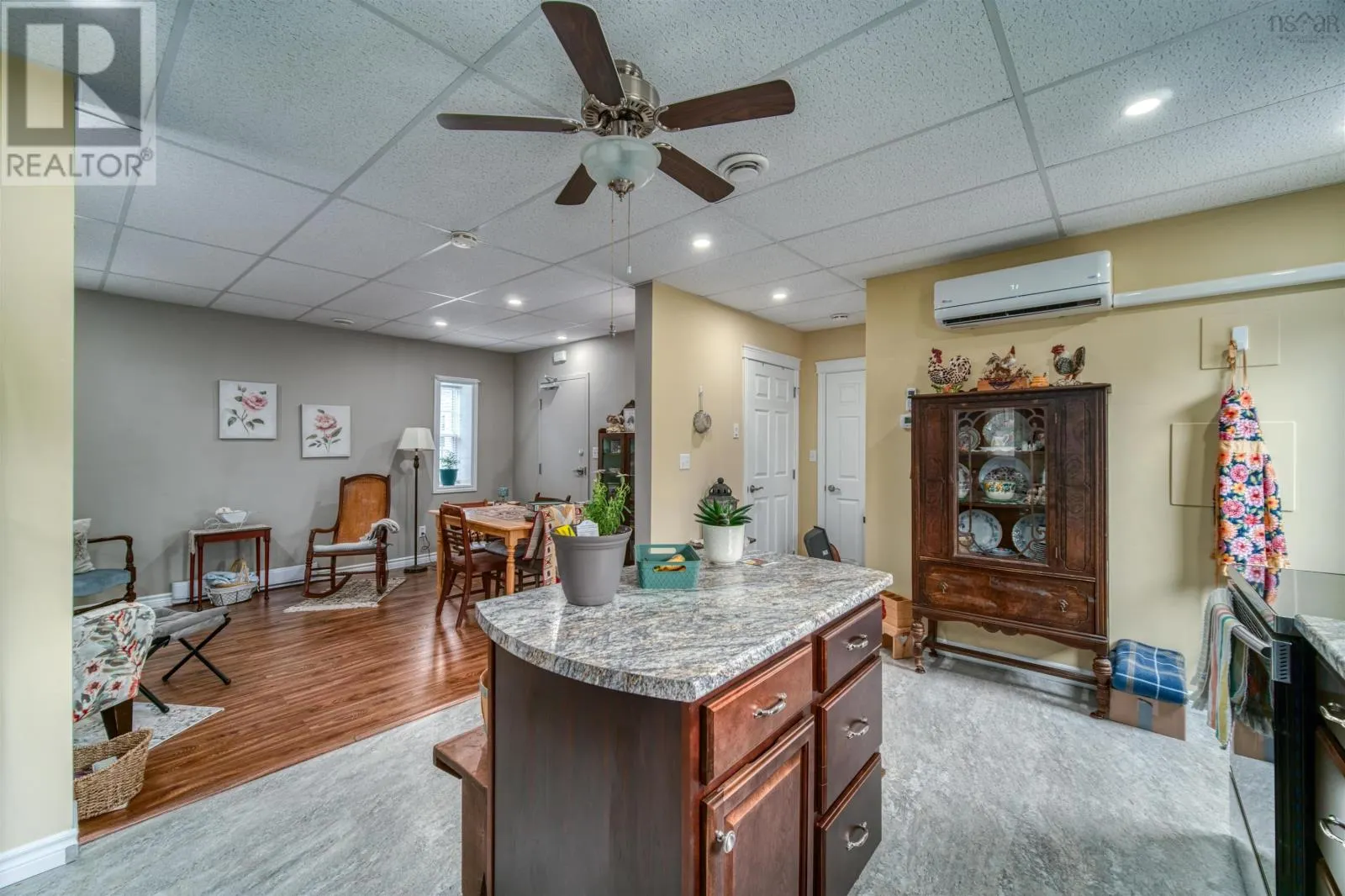 2989-2993 Lovett Road