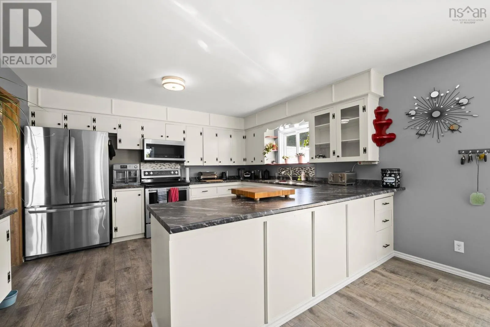 387 Lawrence Road