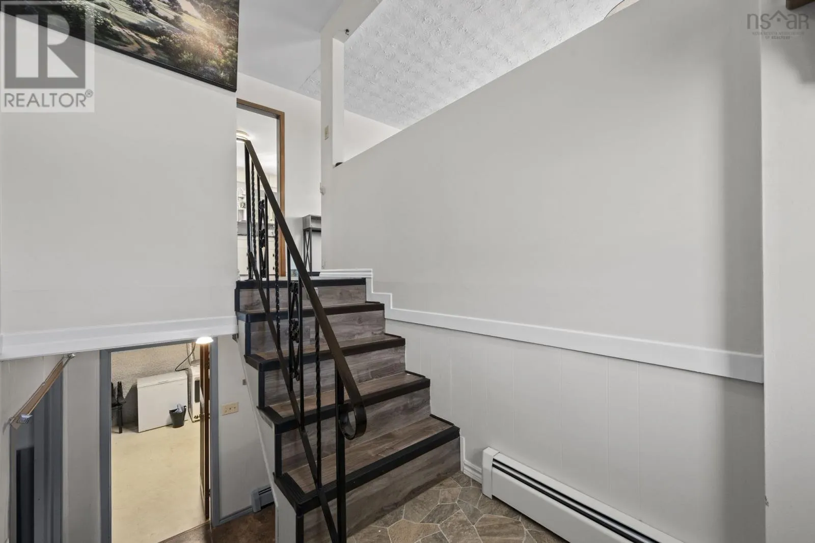 387 Lawrence Road
