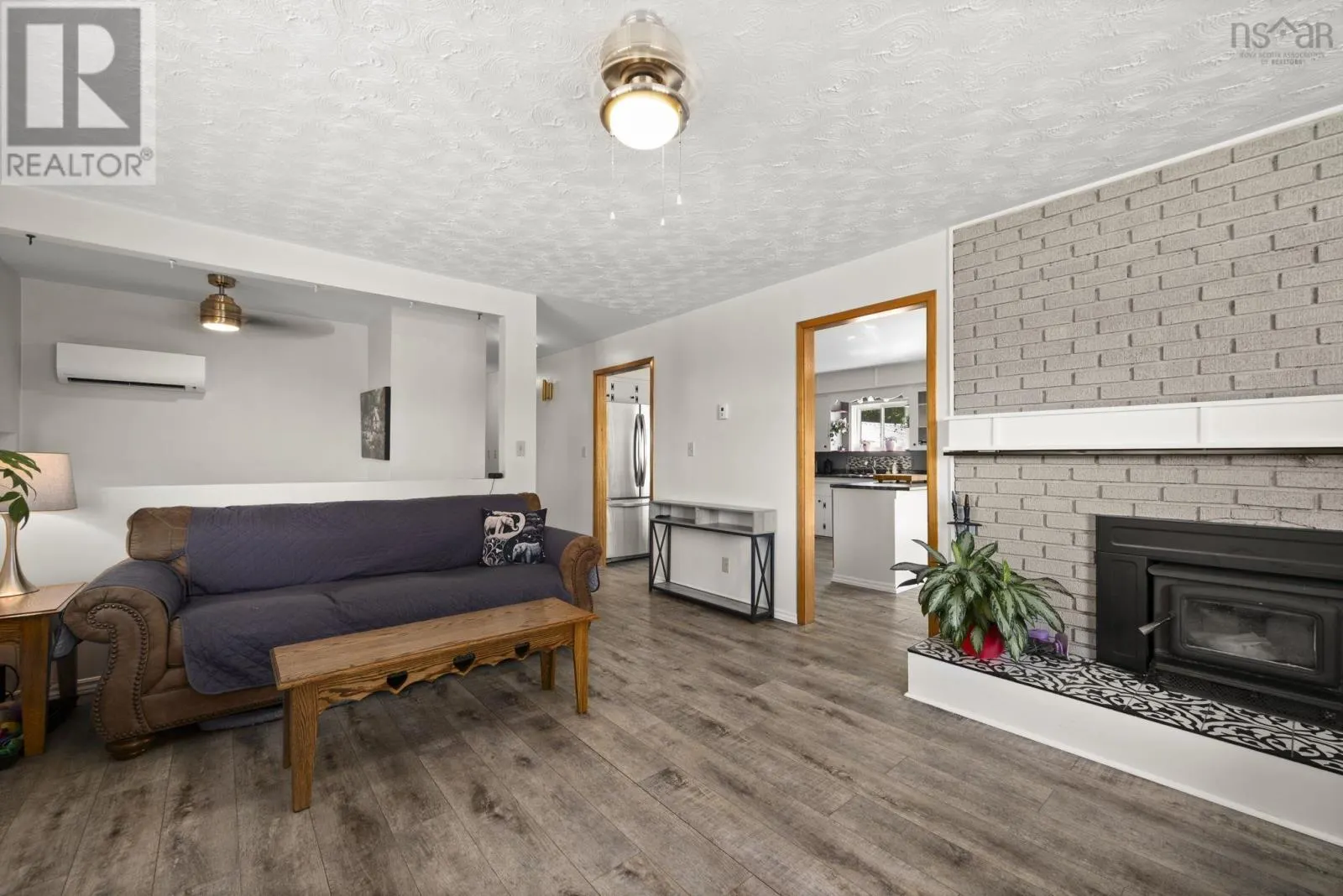 387 Lawrence Road