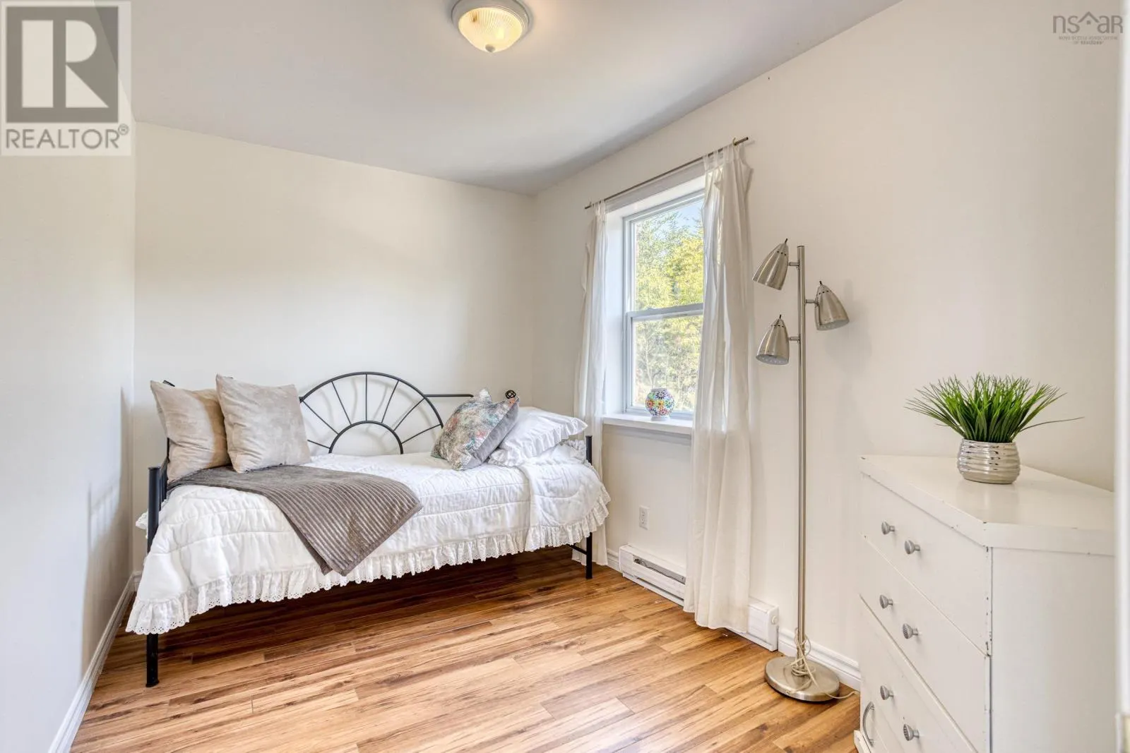 860 East Jeddore Road