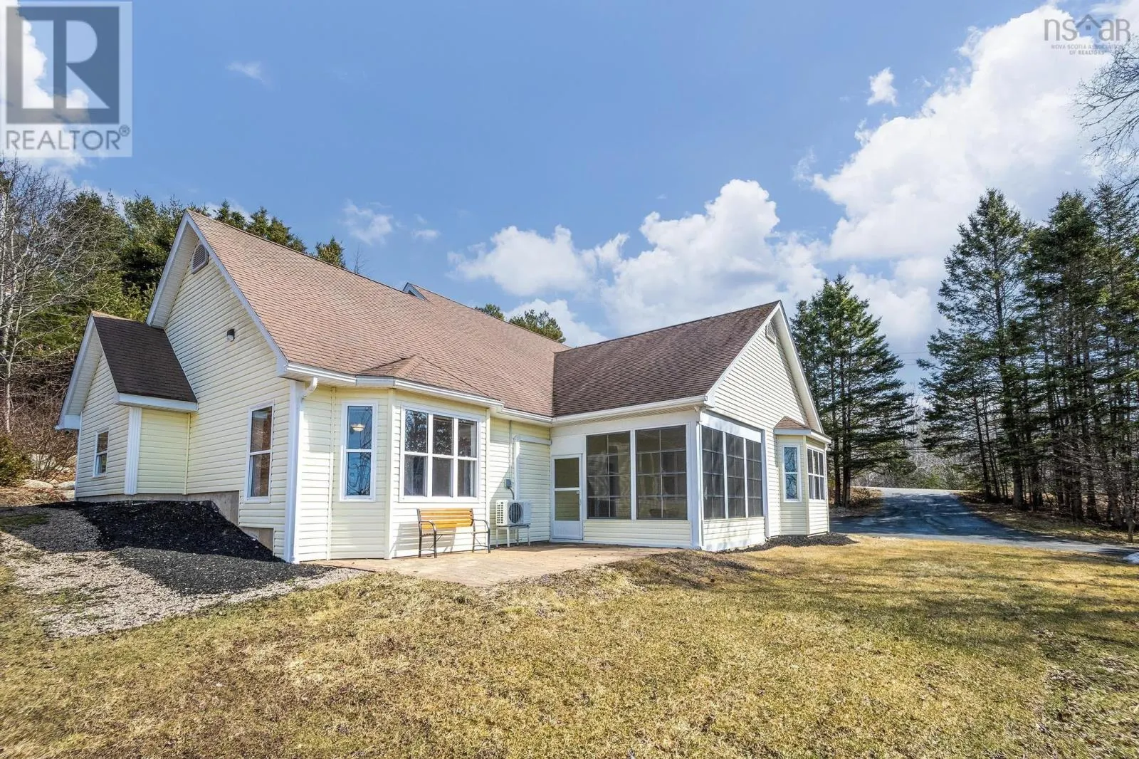 13434 Peggys Cove Road