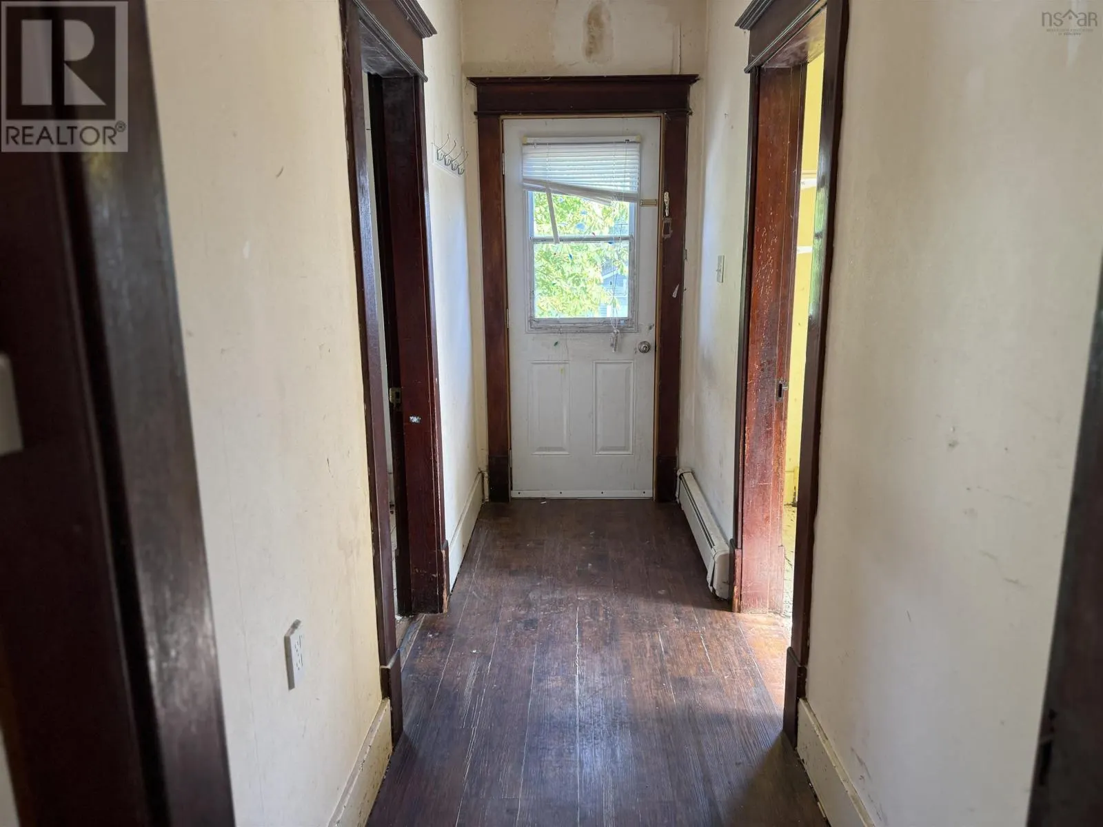73 Ellis Street