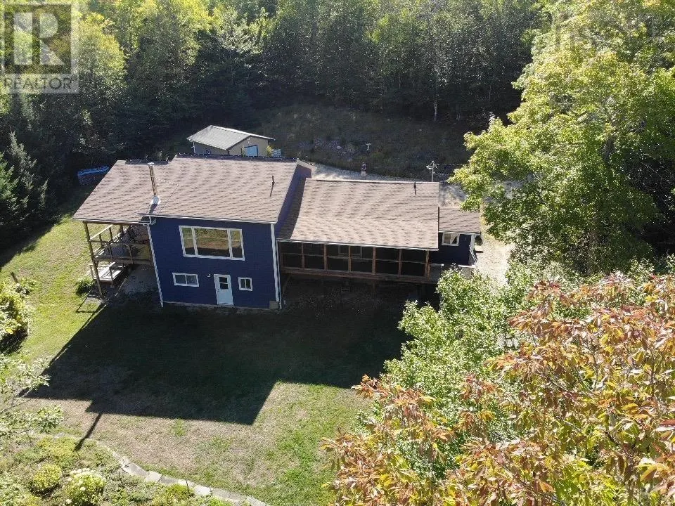 590 Gilberts Lane