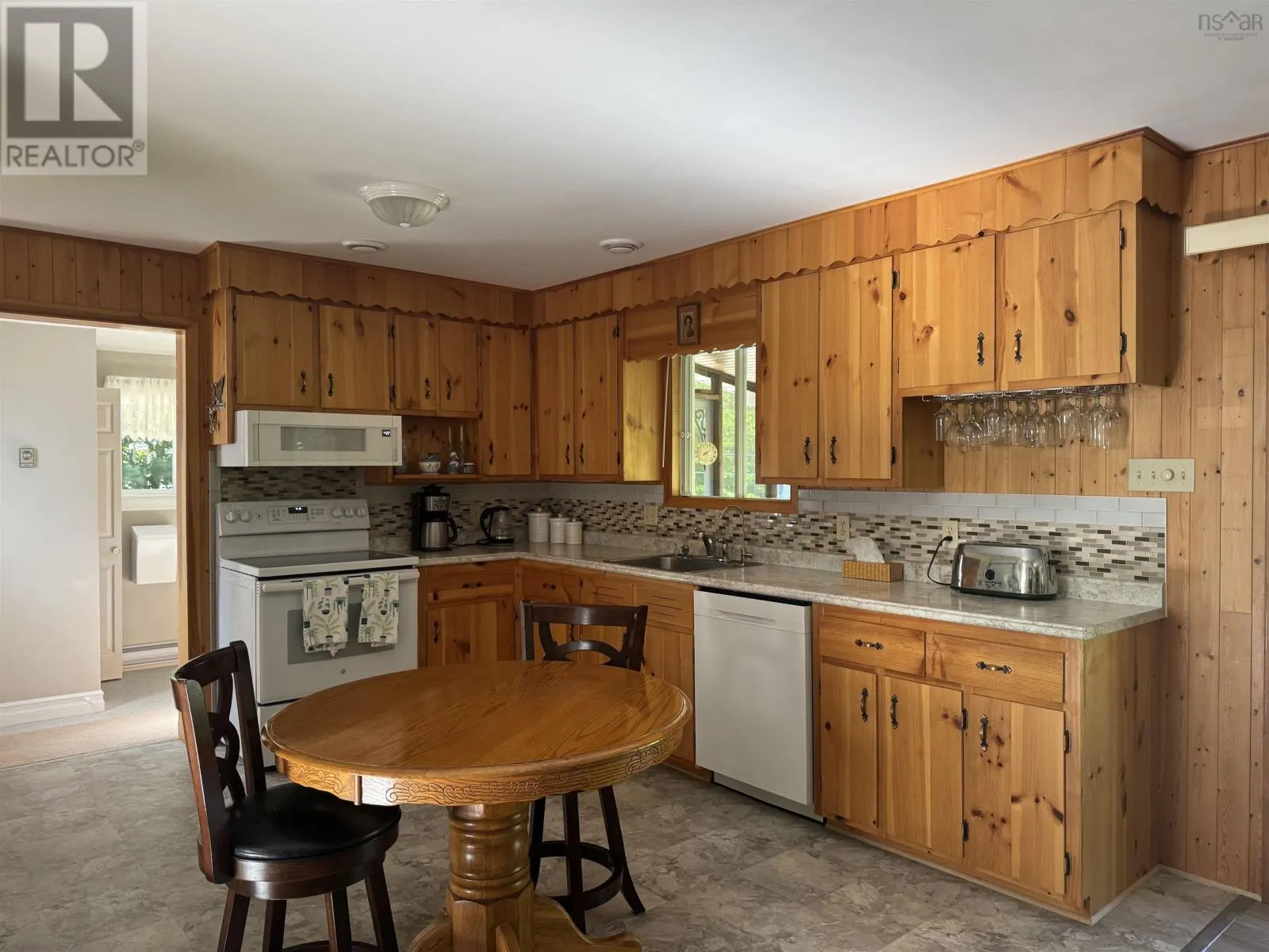 590 Gilberts Lane