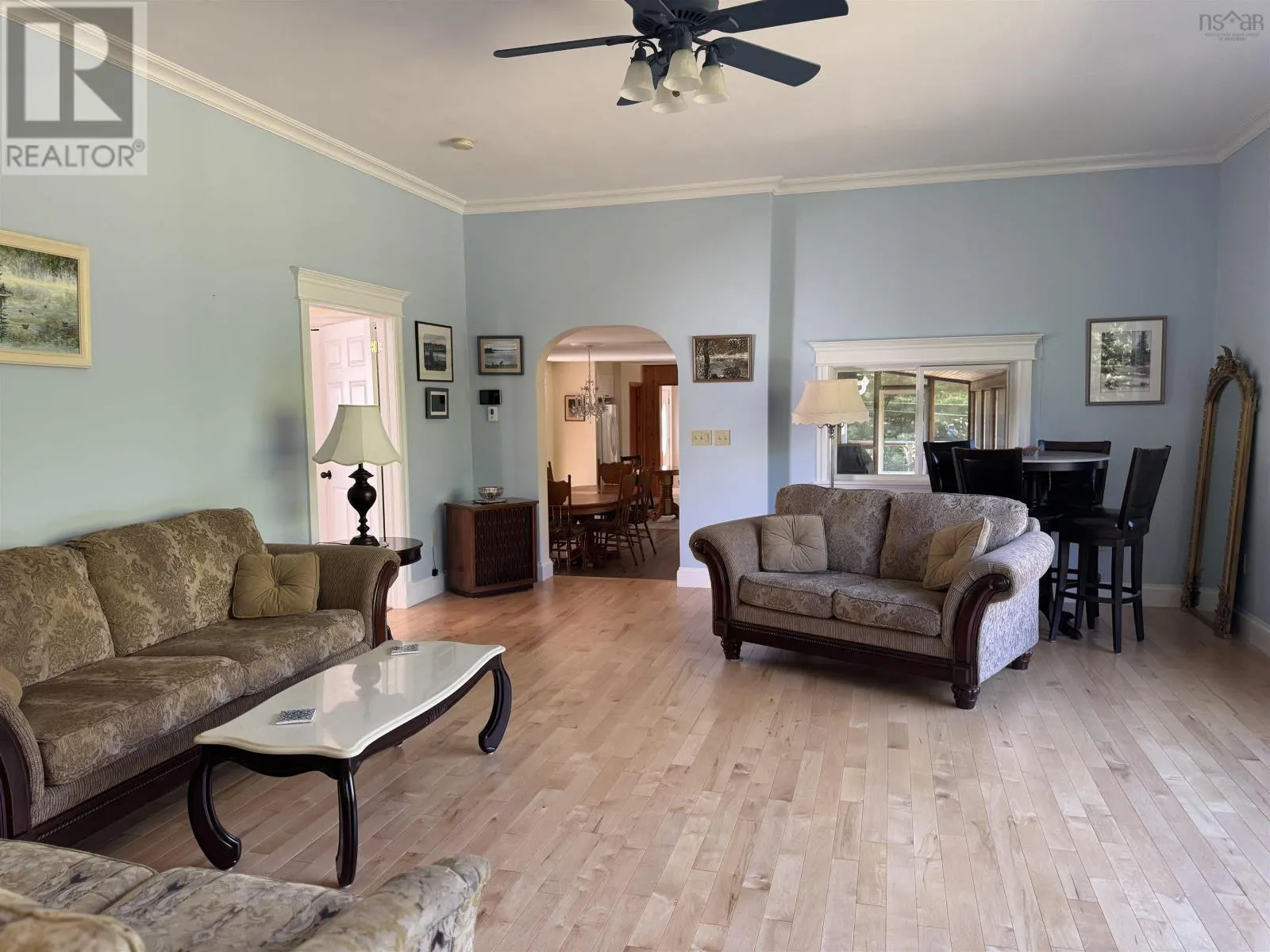 590 Gilberts Lane