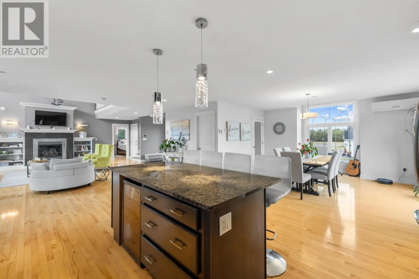 14 Fairfax Drive