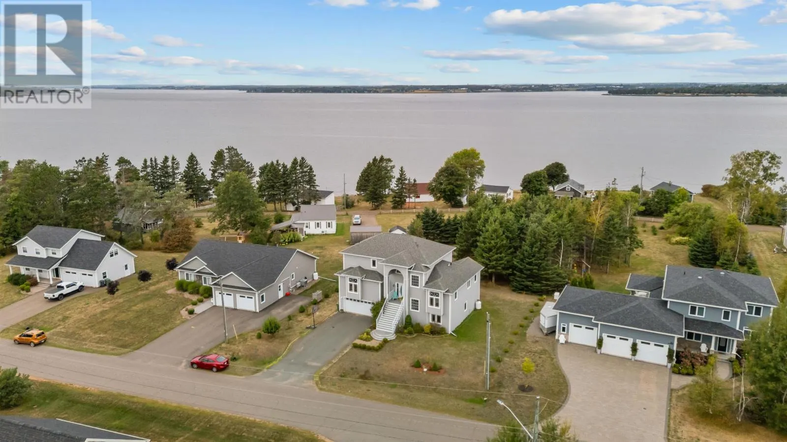 14 Fairfax Drive