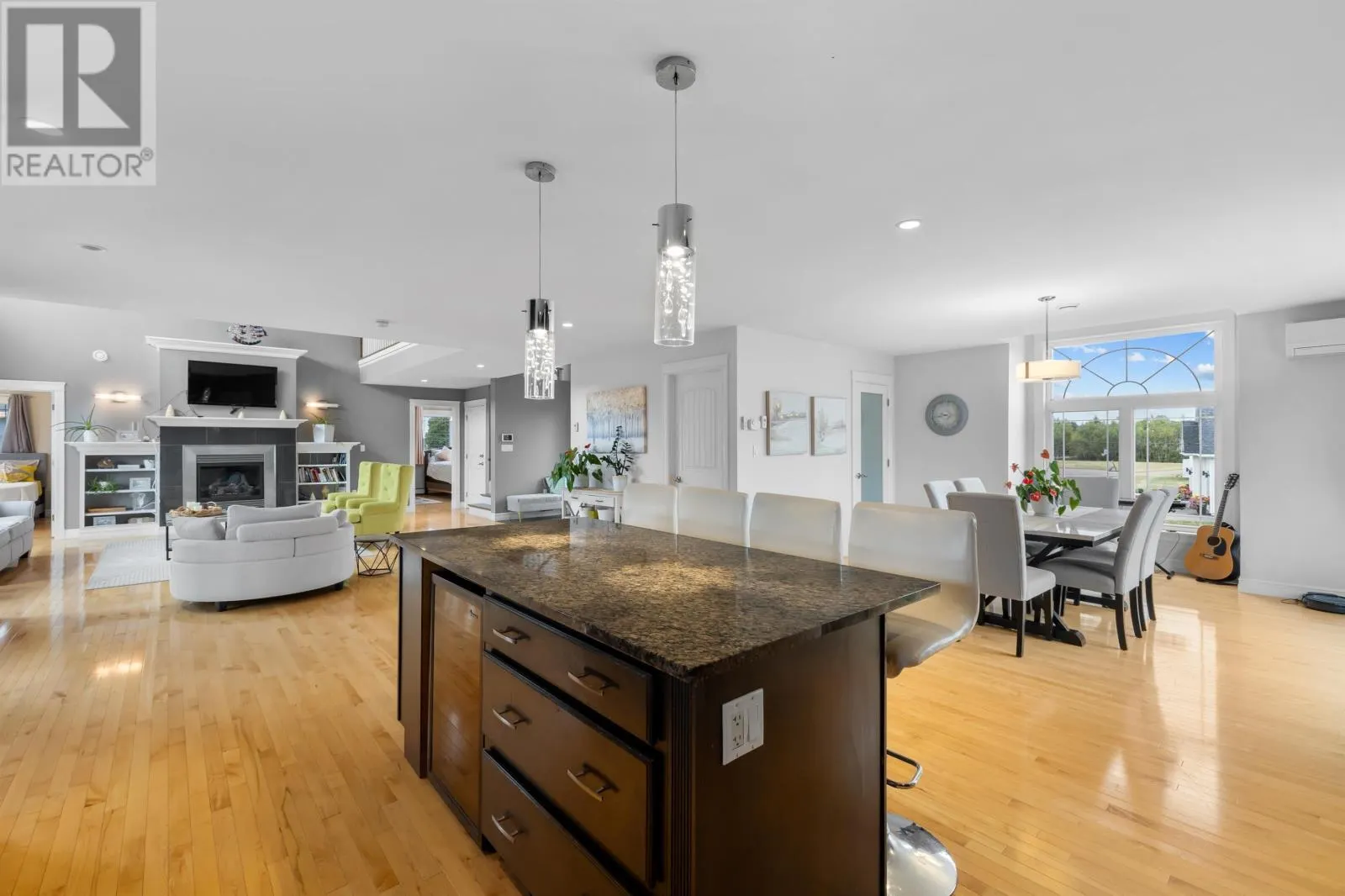 14 Fairfax Drive