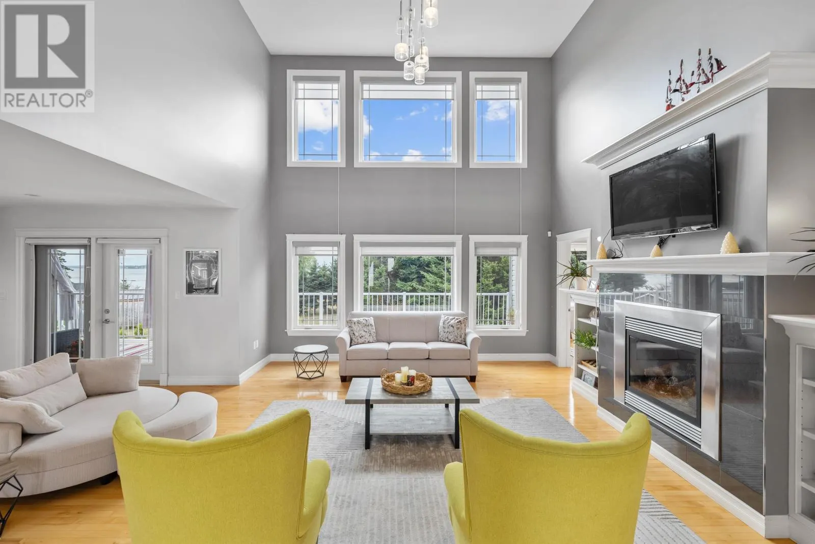 14 Fairfax Drive