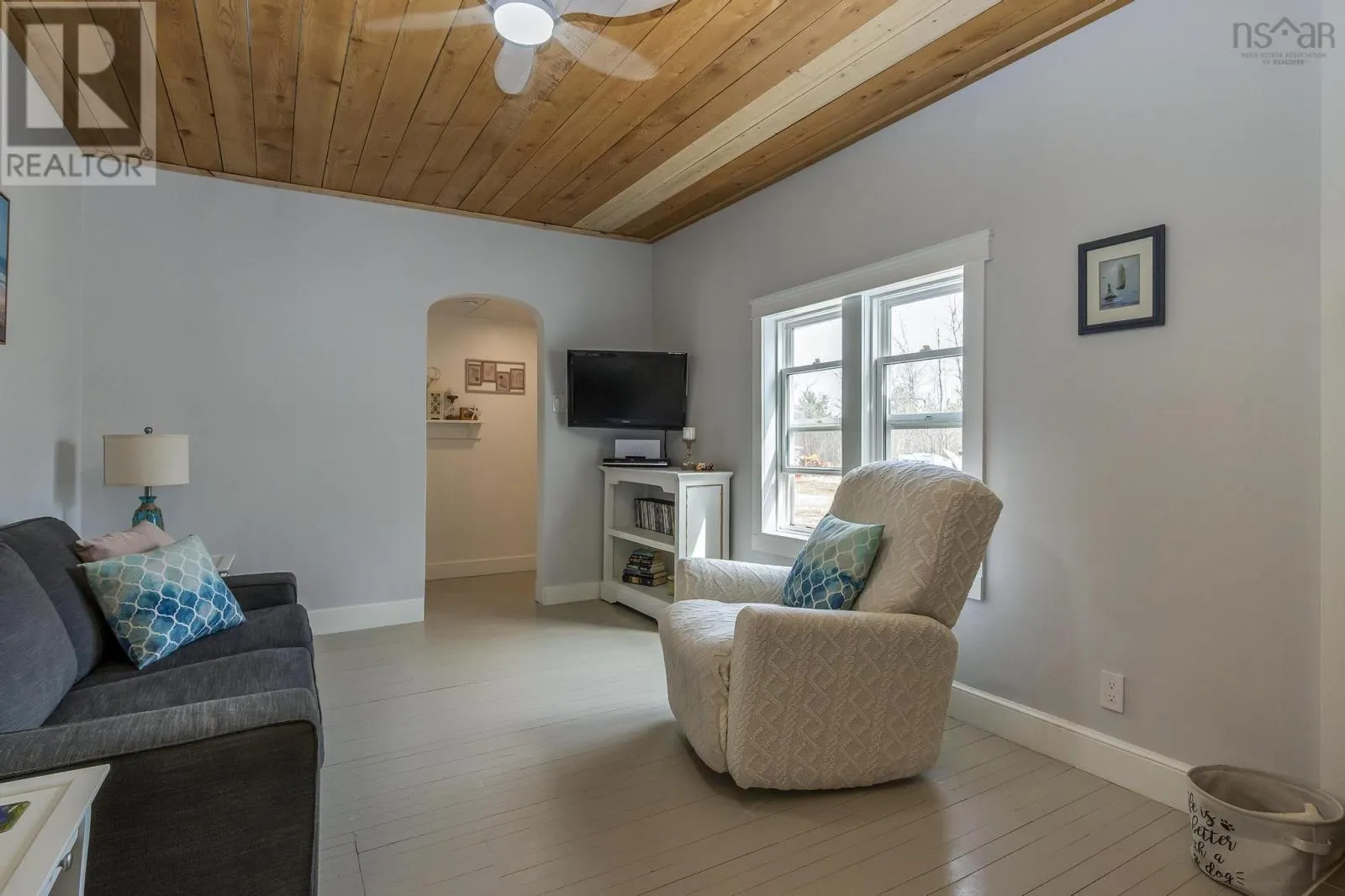 148 Blue Sea Road