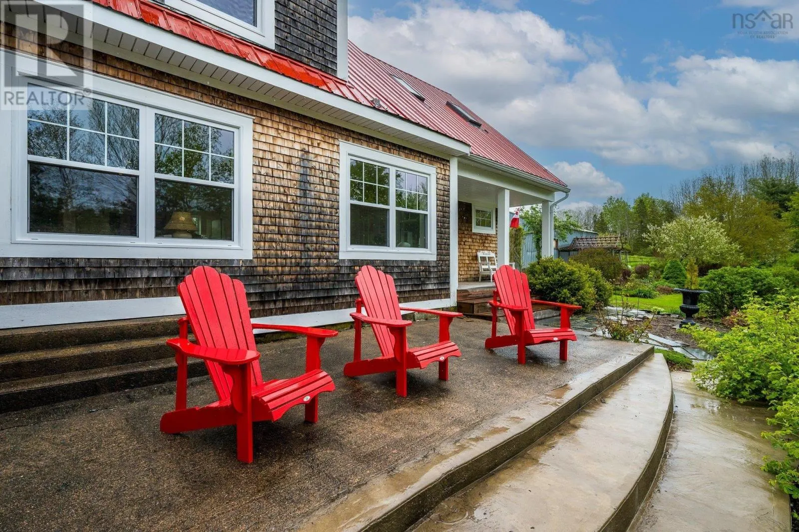 906 Woodville Road