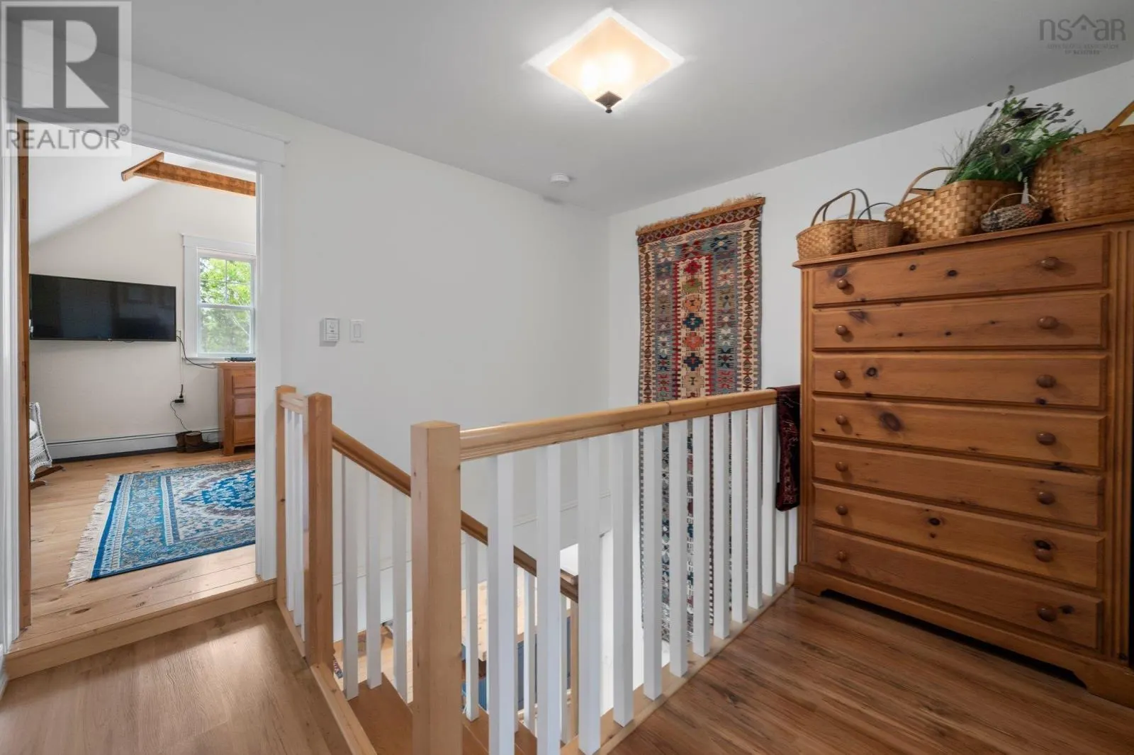 906 Woodville Road