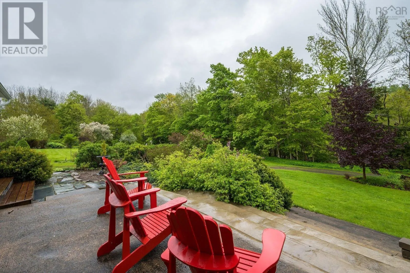 906 Woodville Road