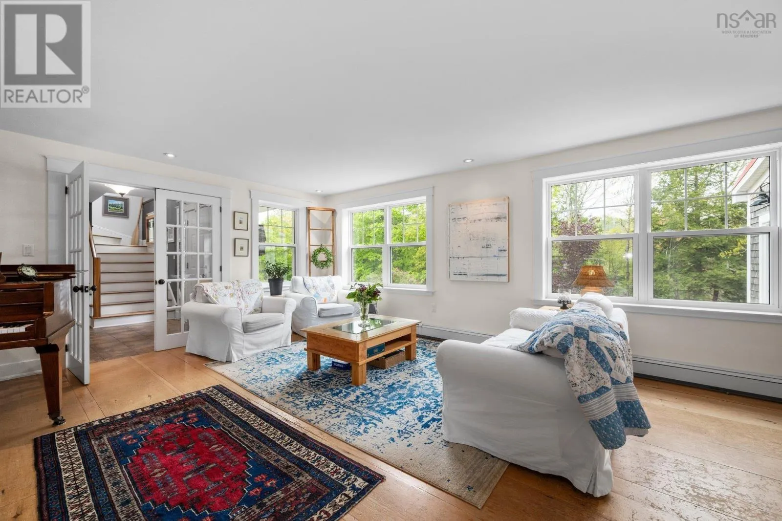 906 Woodville Road