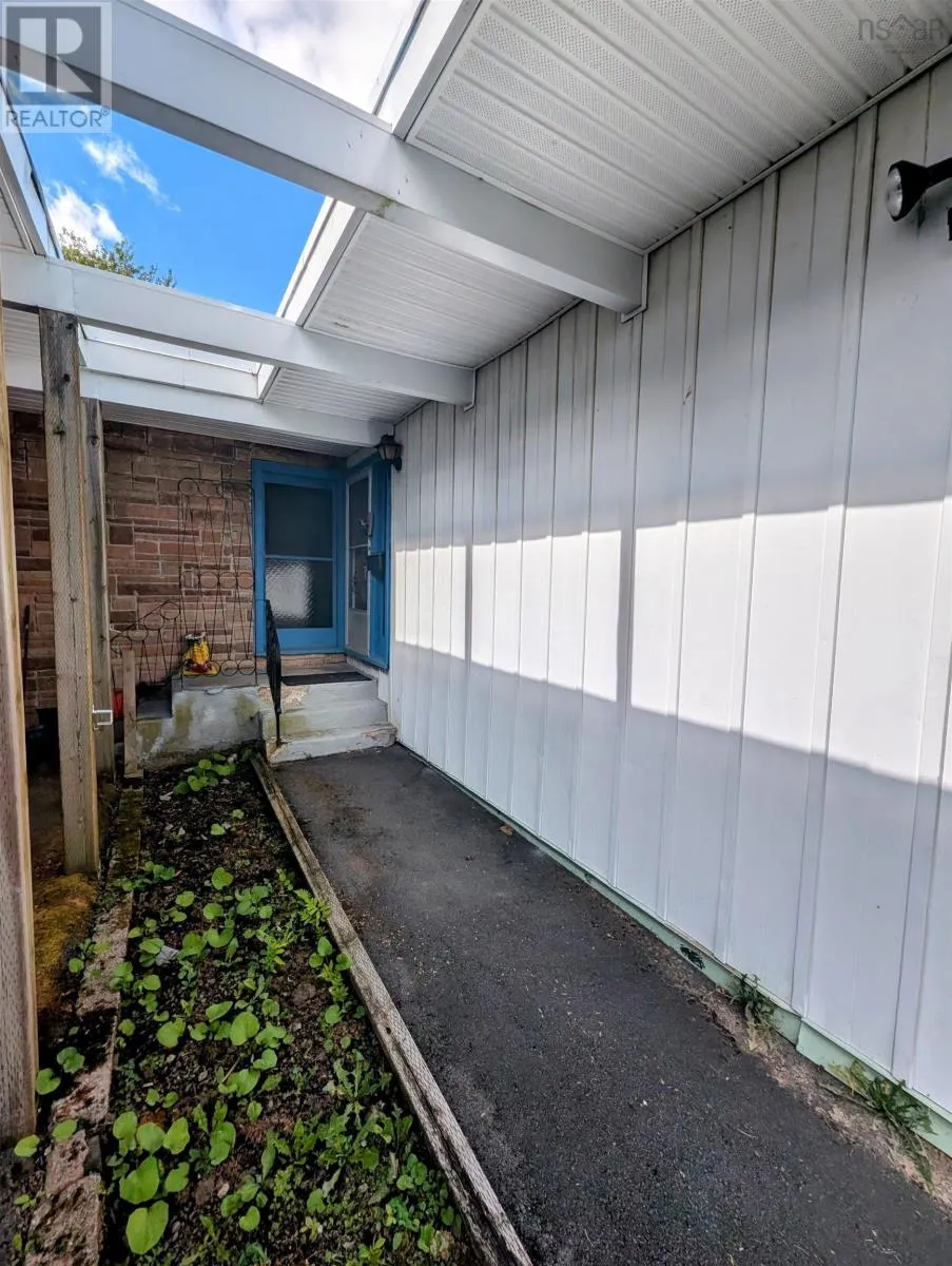 38 Dorothy Drive