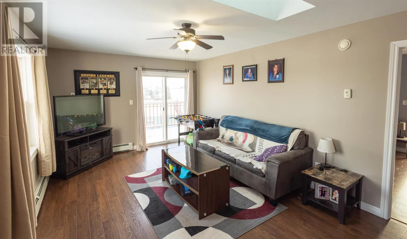 53 RIVERSIDE Drive