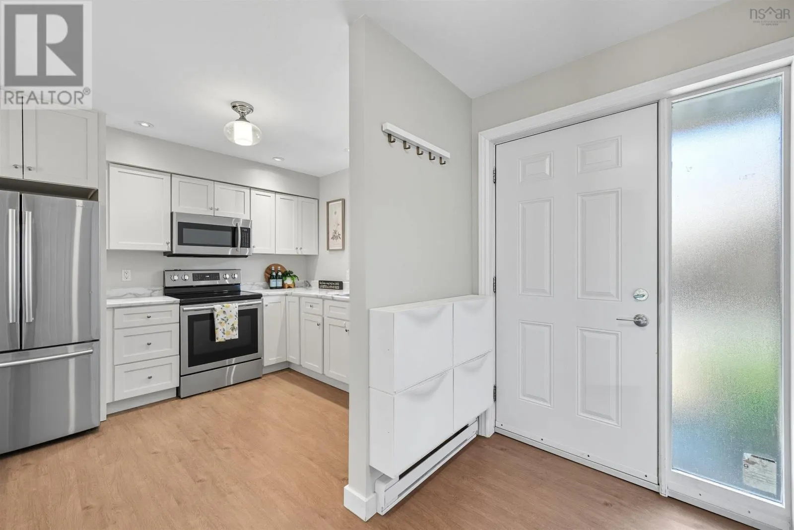 6 Forestside Crescent