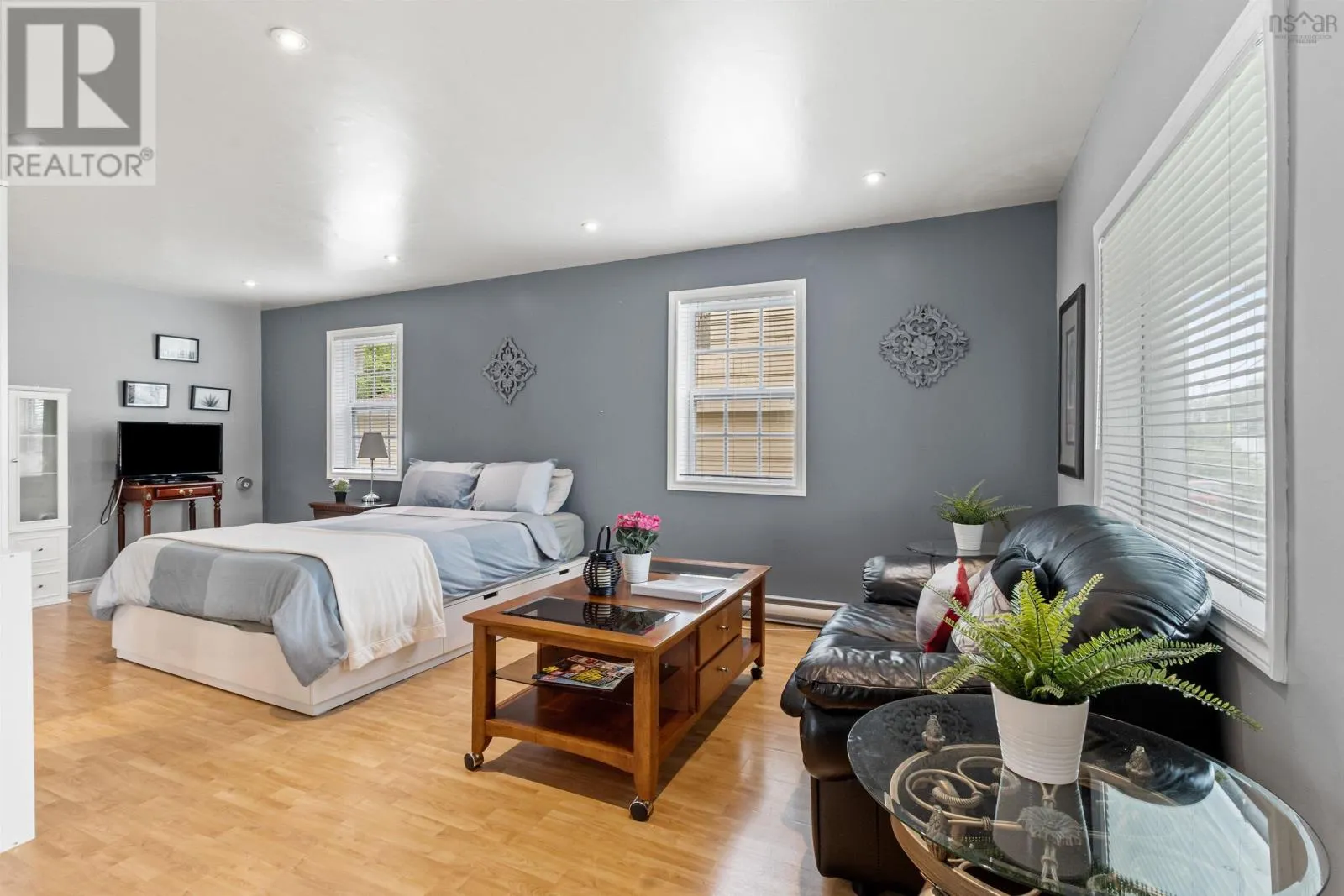 1596 St. Margaret's Bay Road