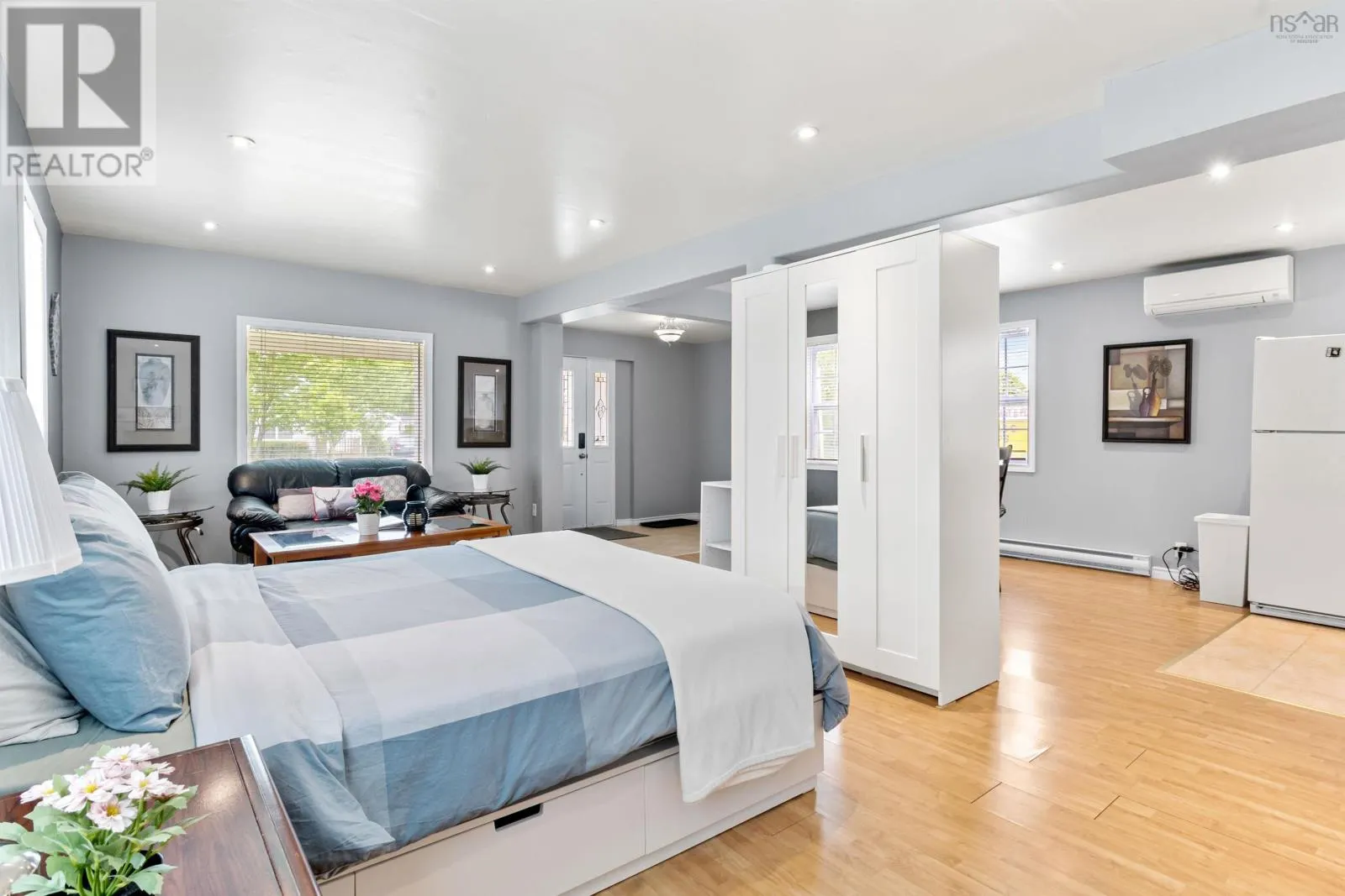 1596 St. Margaret's Bay Road