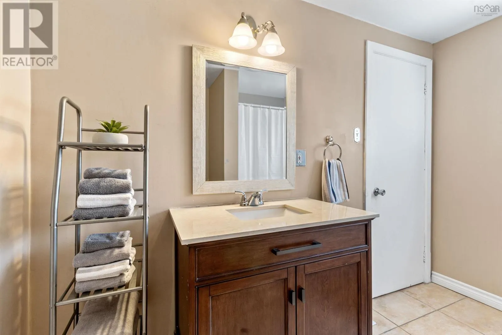 1596 St. Margaret's Bay Road