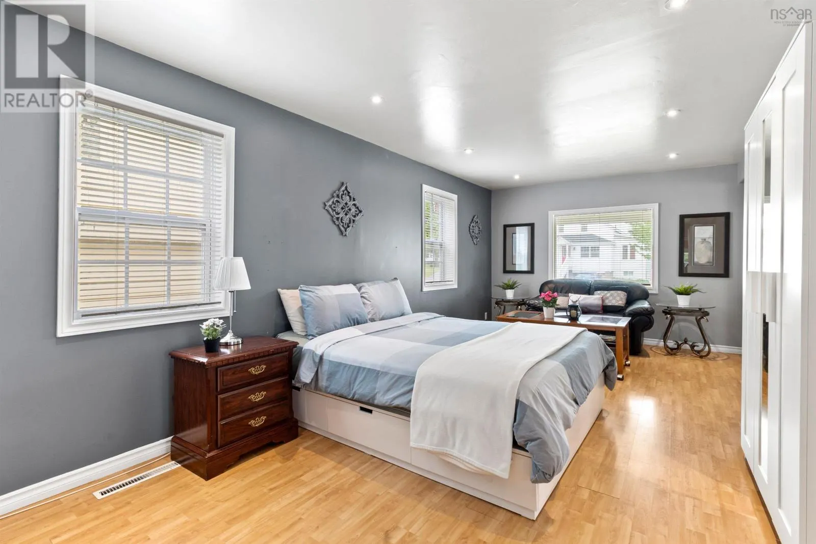 1596 St. Margaret's Bay Road