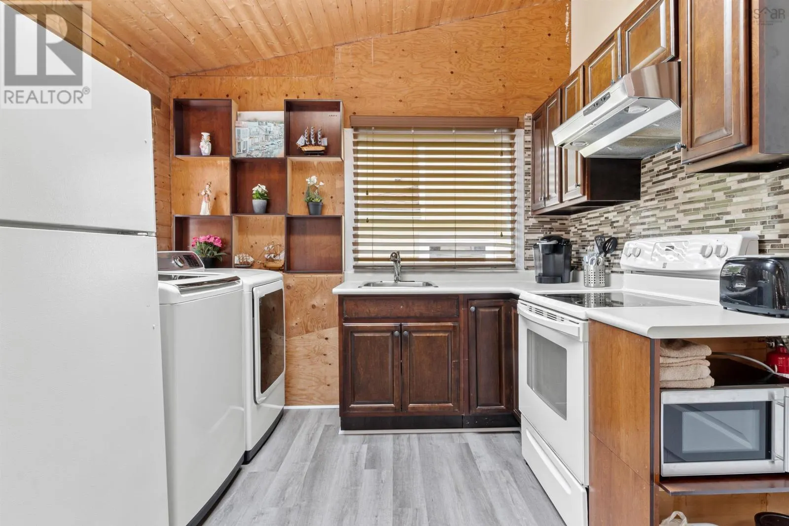 1596 St. Margaret's Bay Road
