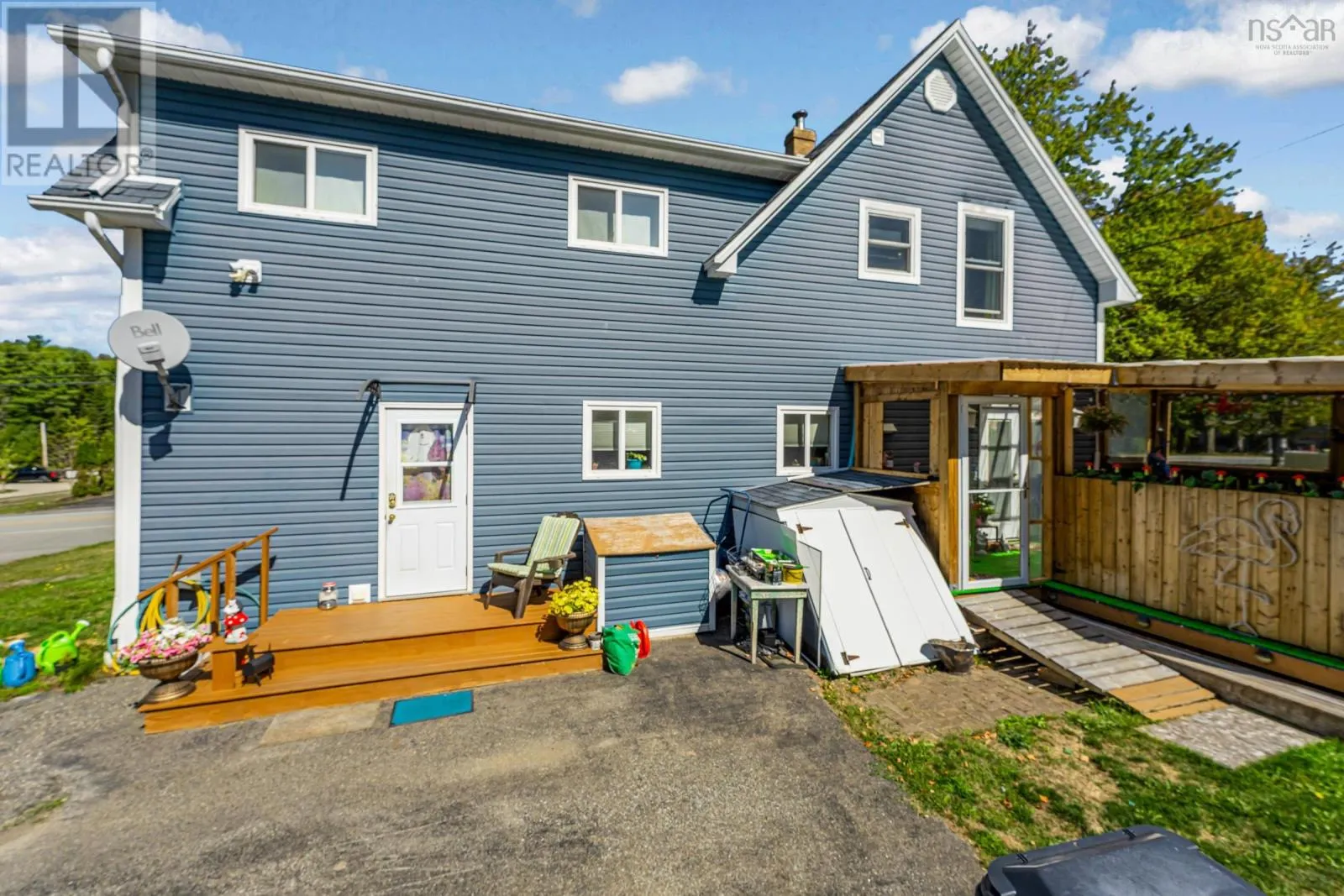 4935 & 4935 Unit B Highway 10