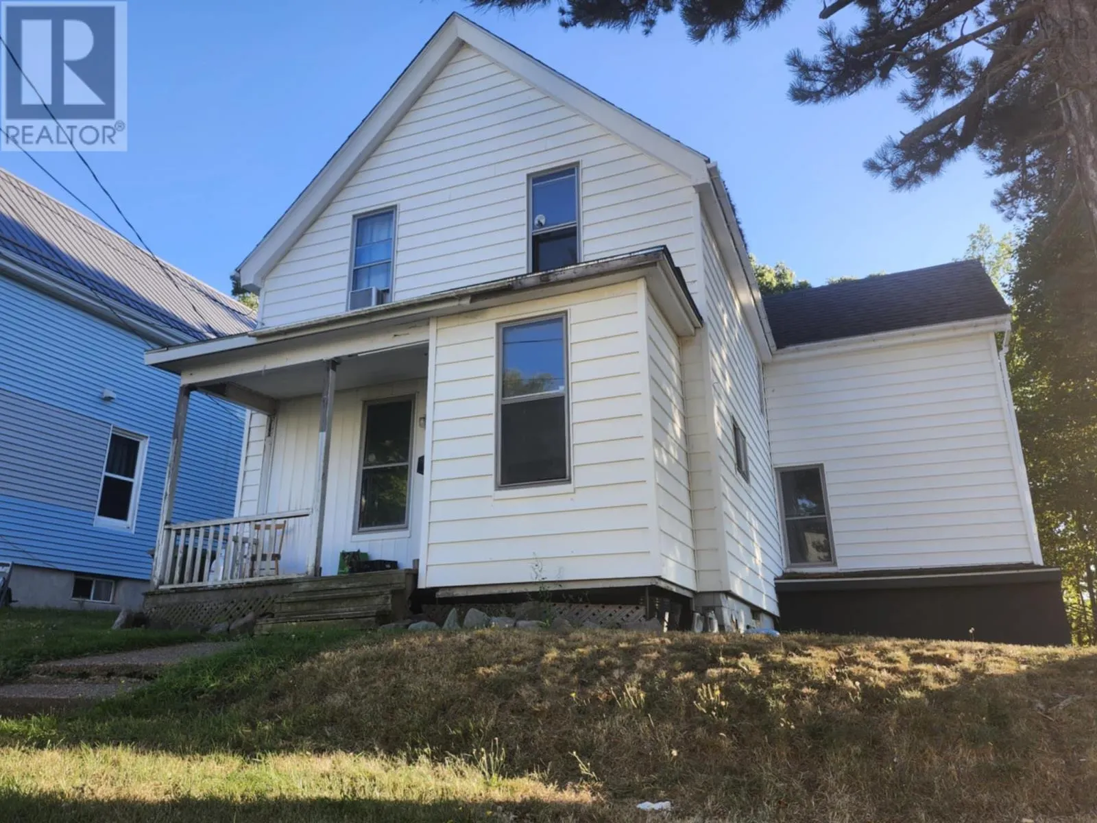 220 Oak Street