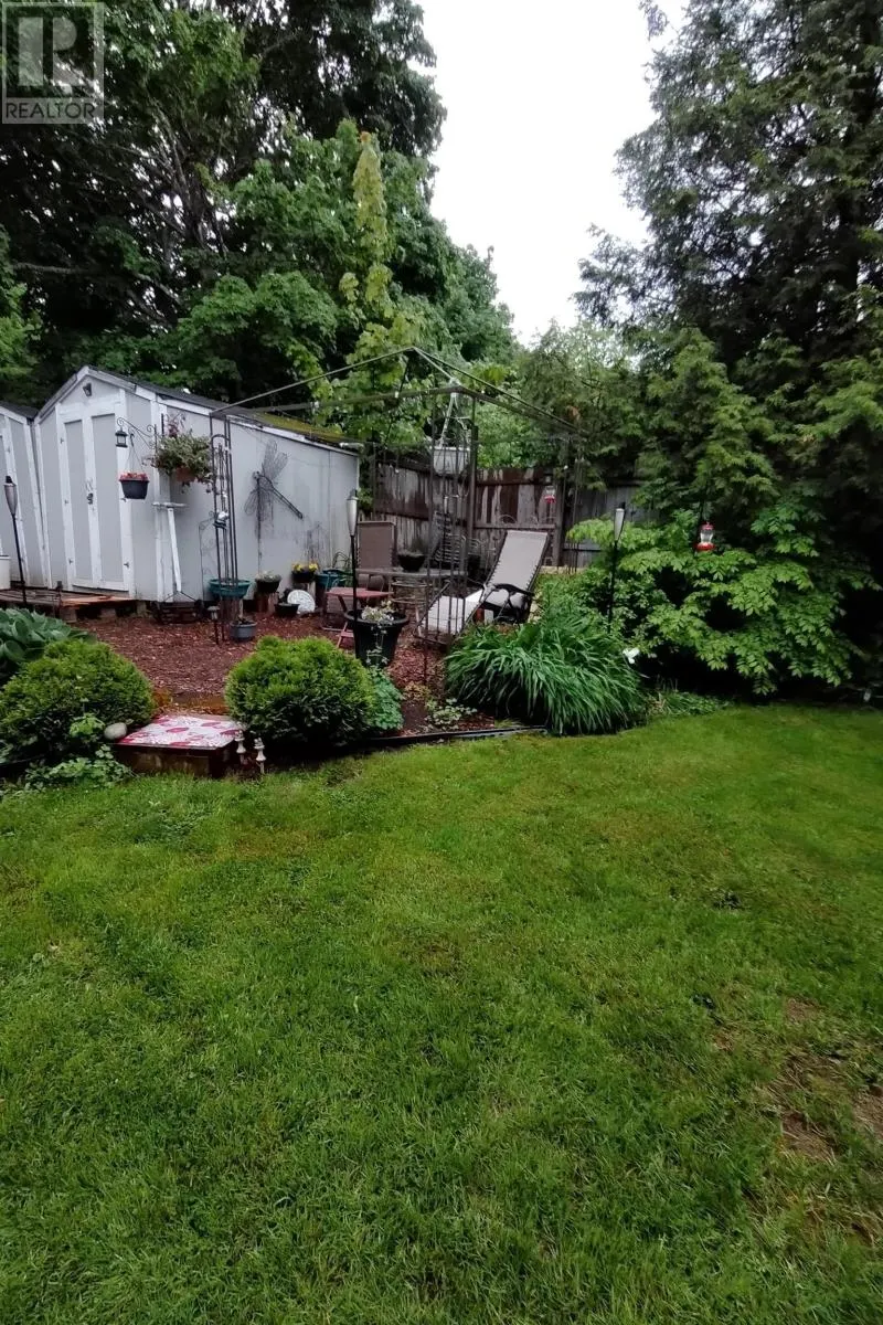 26 Starr Street