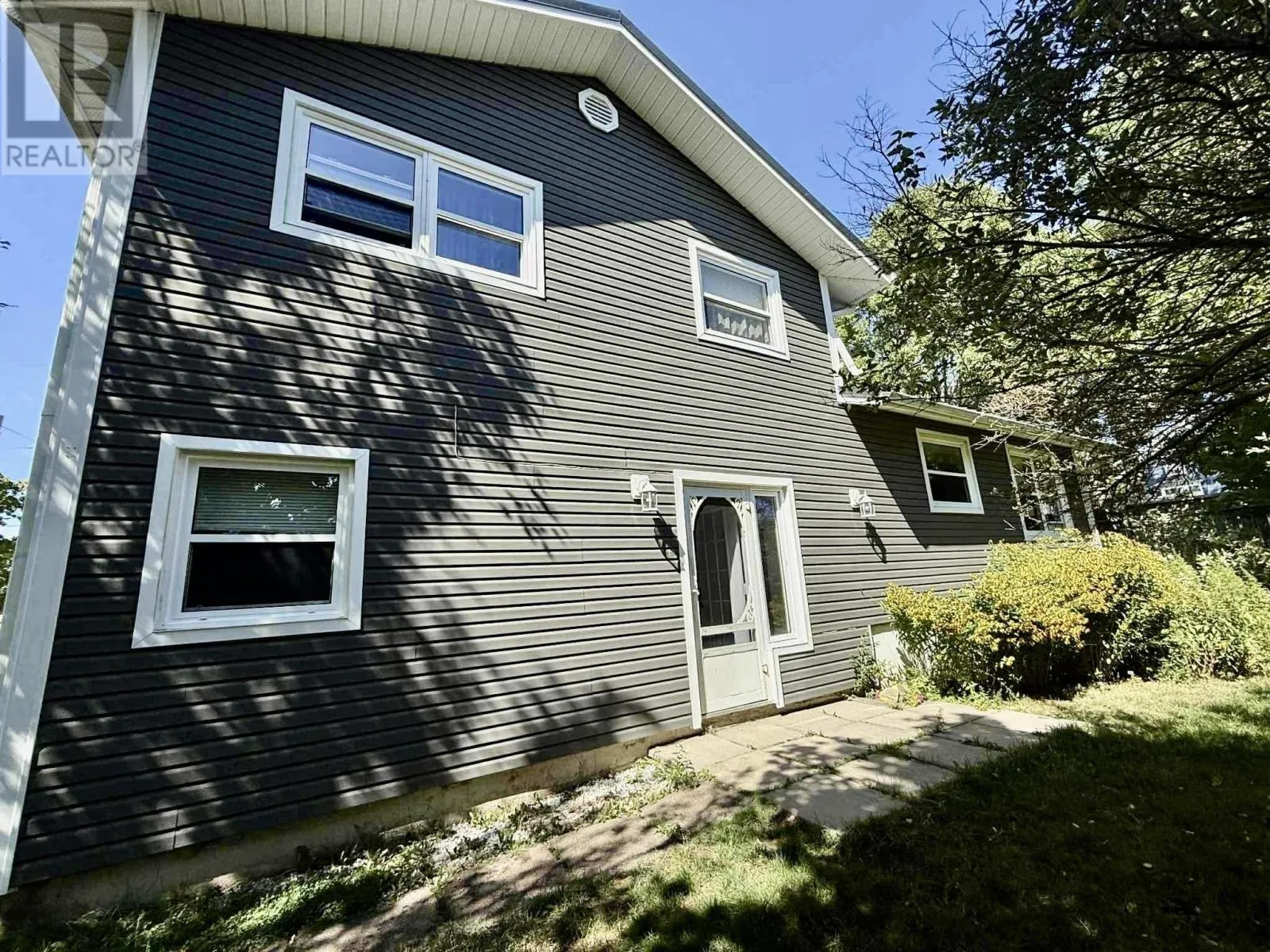 118 MacSween Street