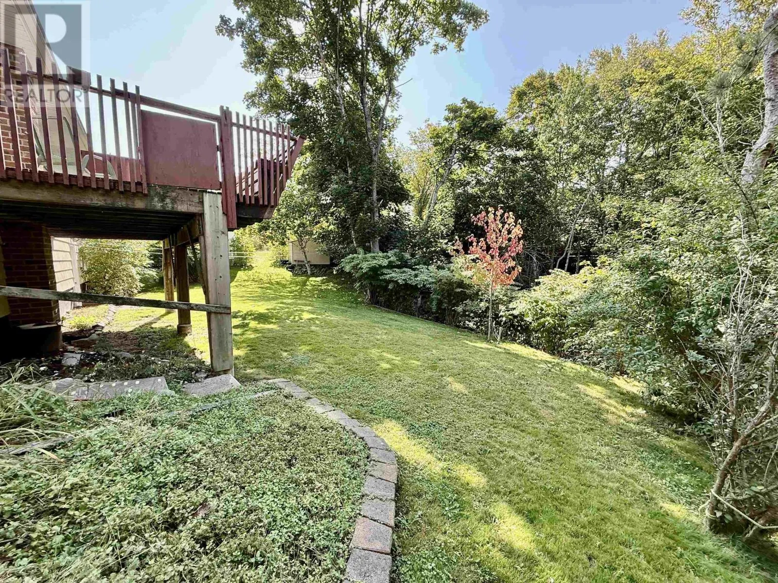 2 Laurentian Drive