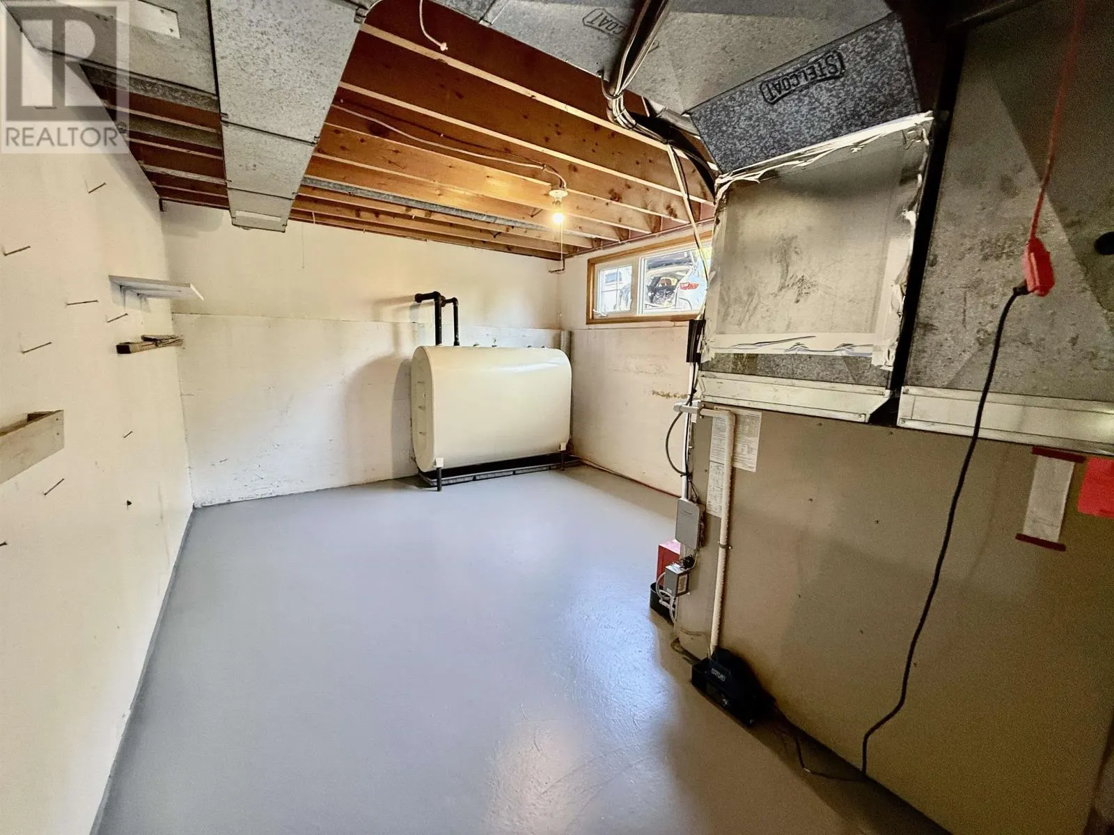 2 Laurentian Drive