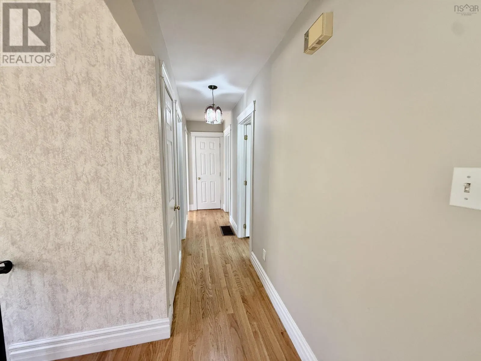 2 Laurentian Drive