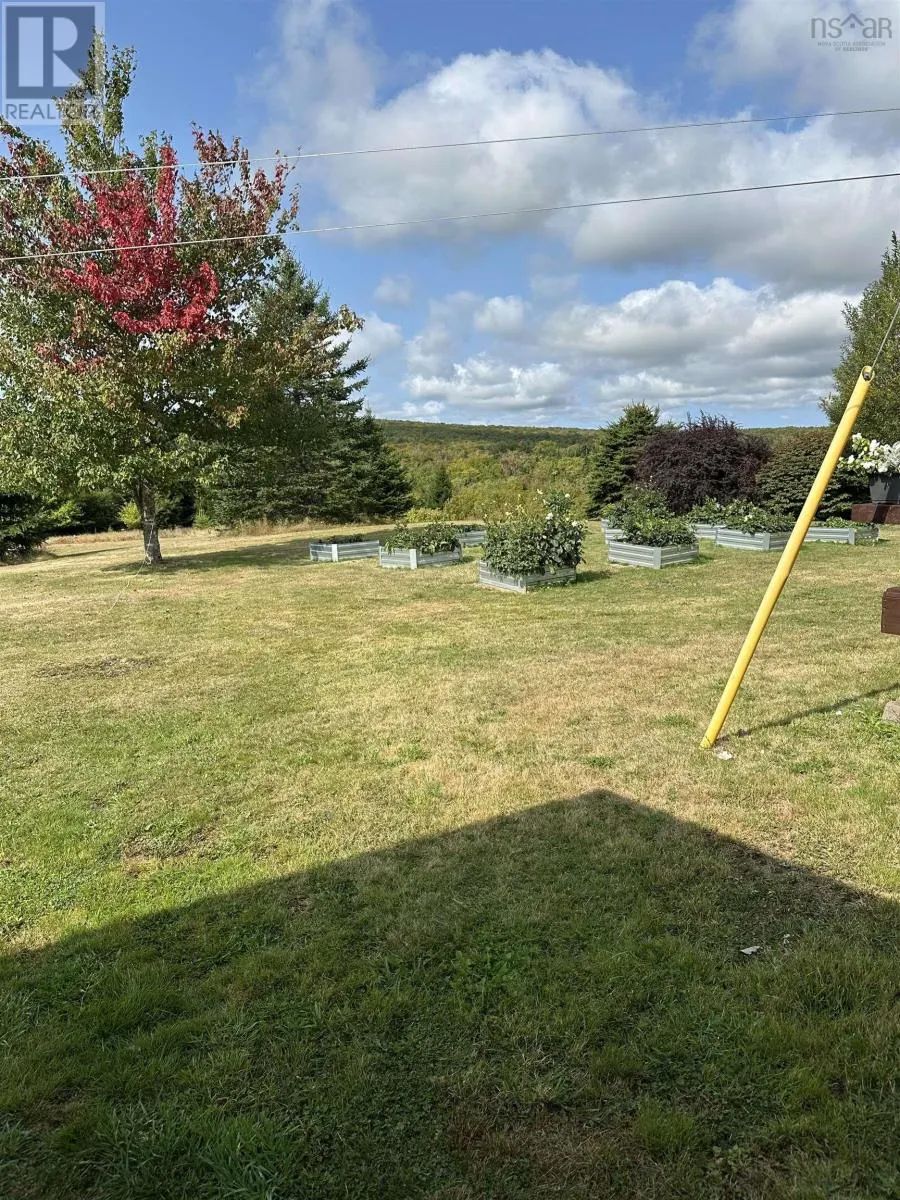 1341 Laggan Road