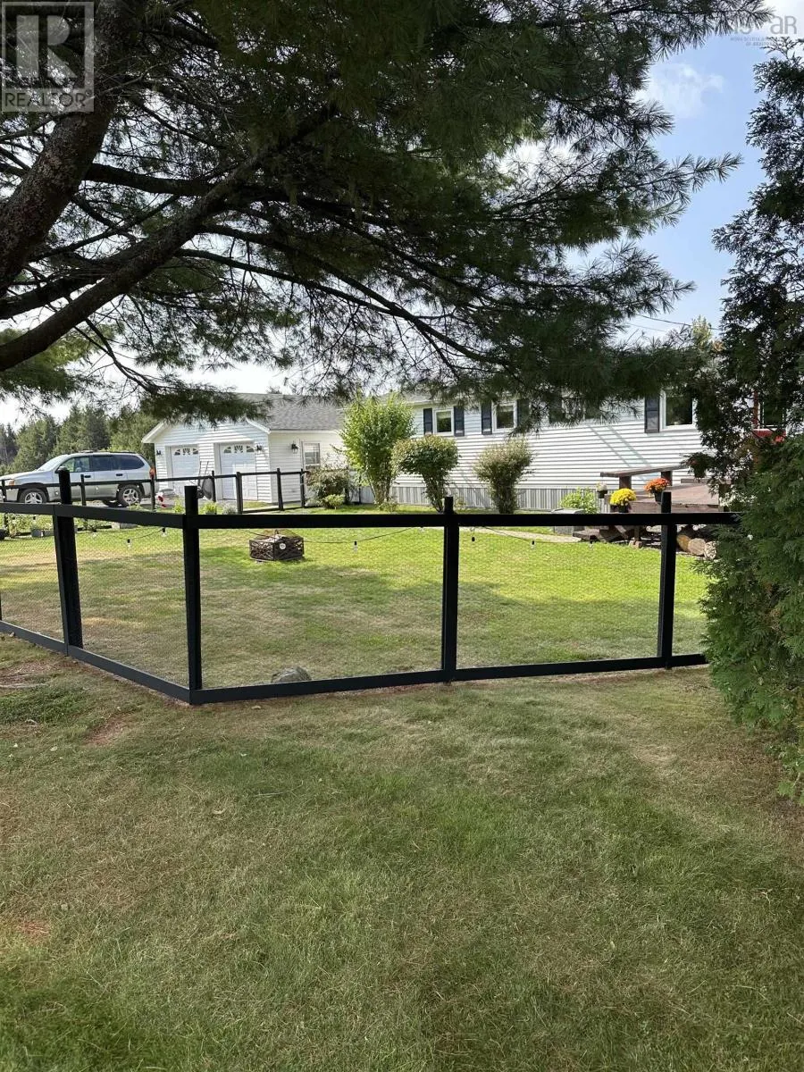 1341 Laggan Road