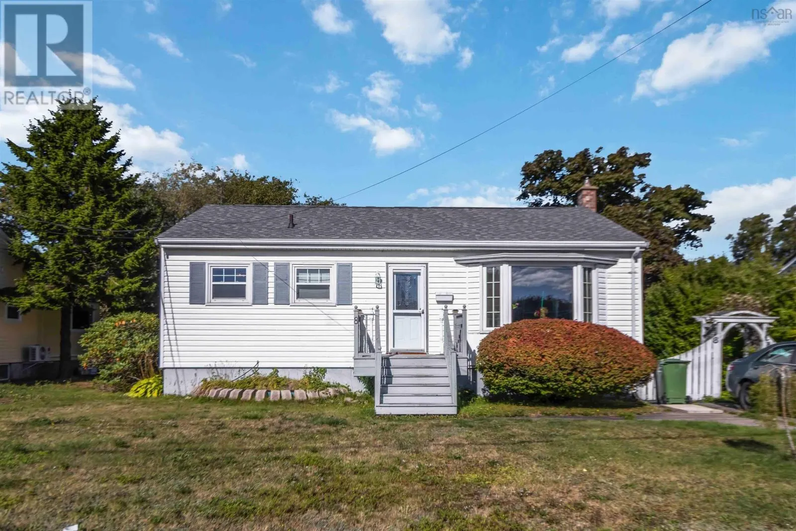 8 Devon Crescent