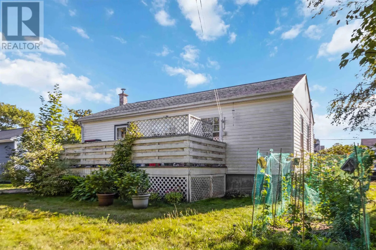8 Devon Crescent