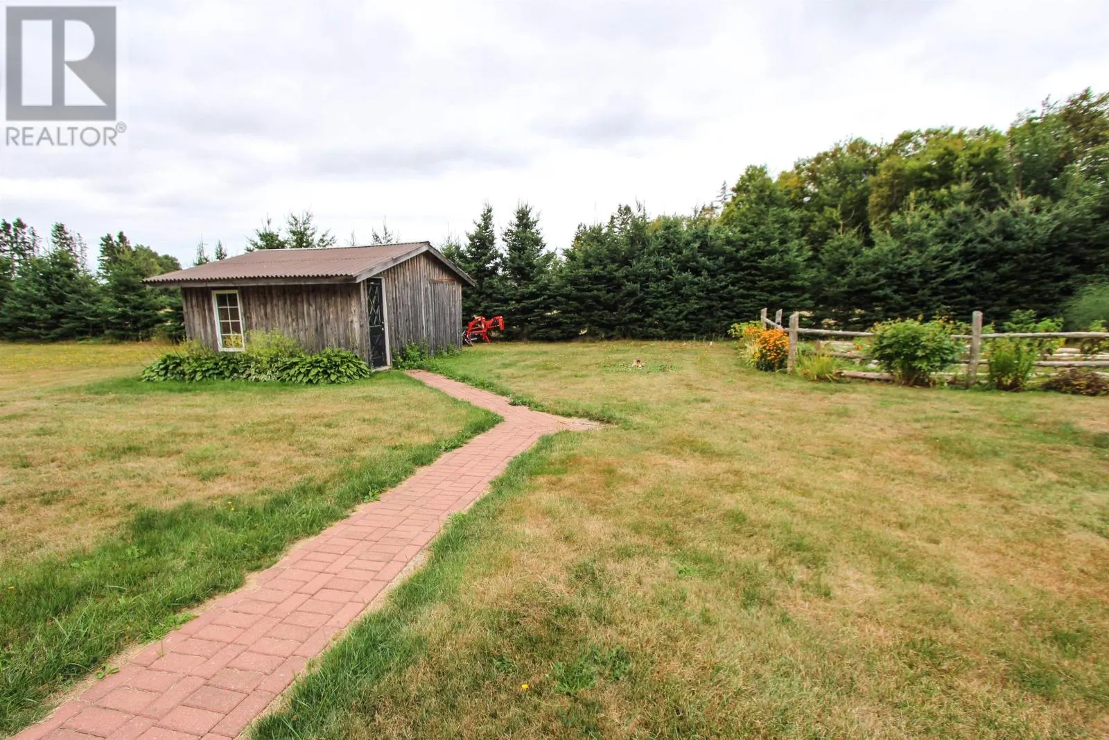 271 Fernwood Road