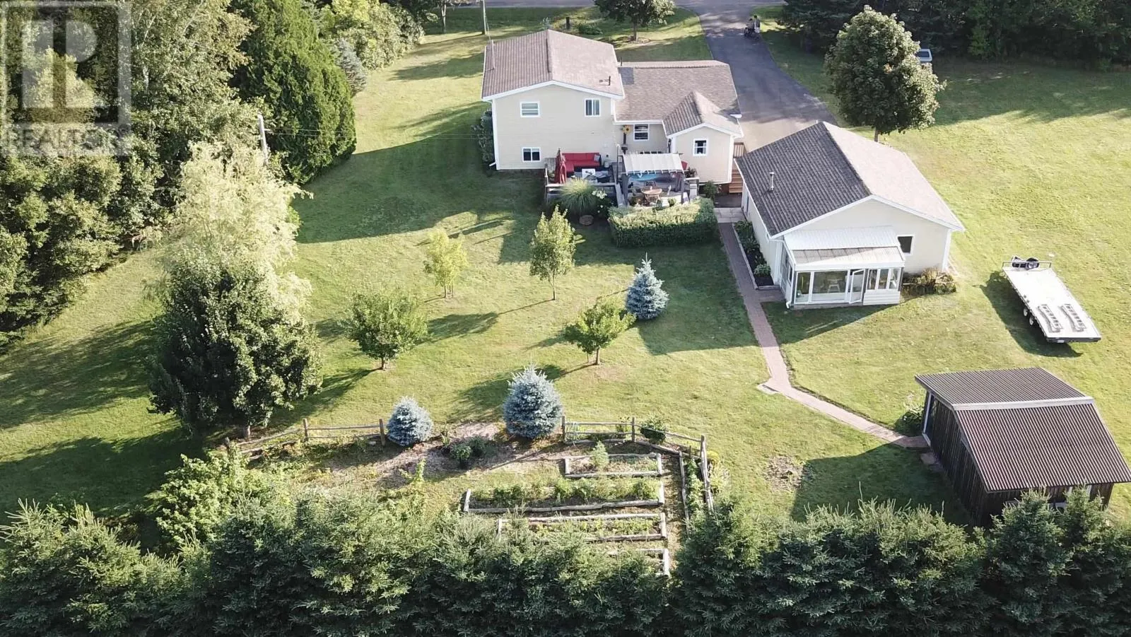 271 Fernwood Road