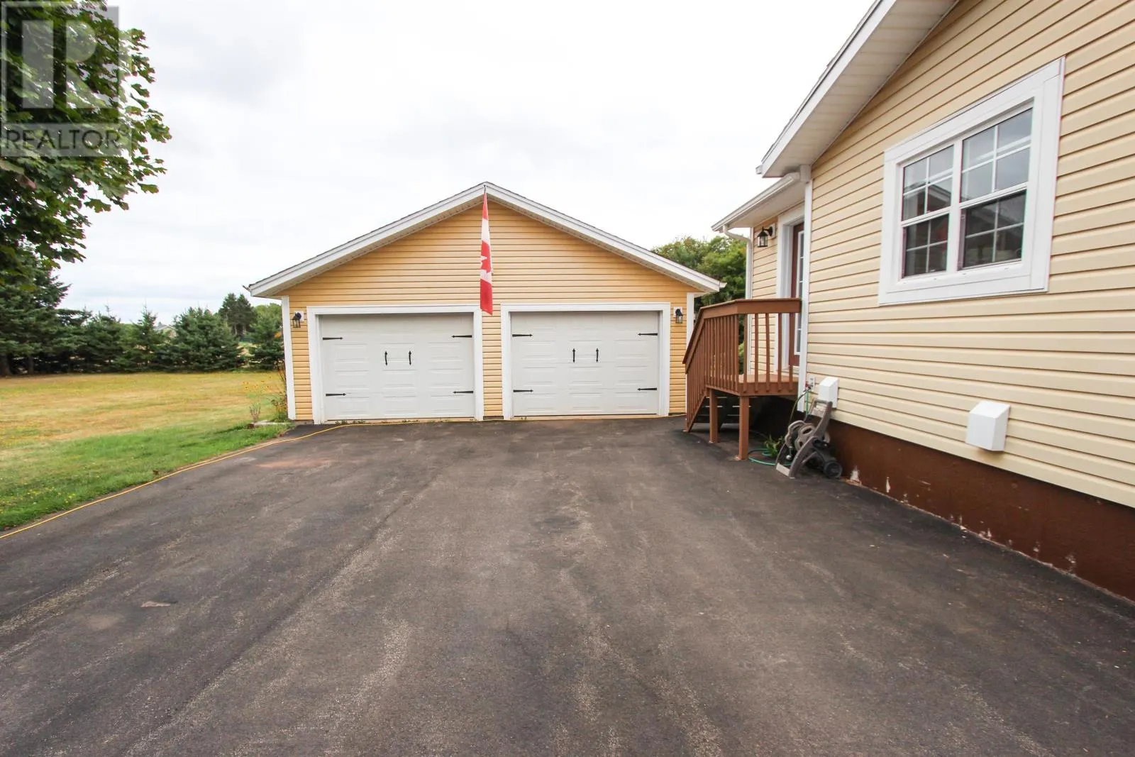 271 Fernwood Road