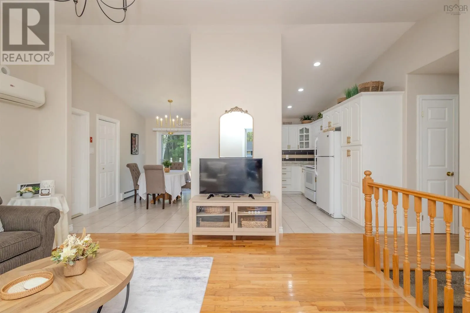 63 Mae Avenue