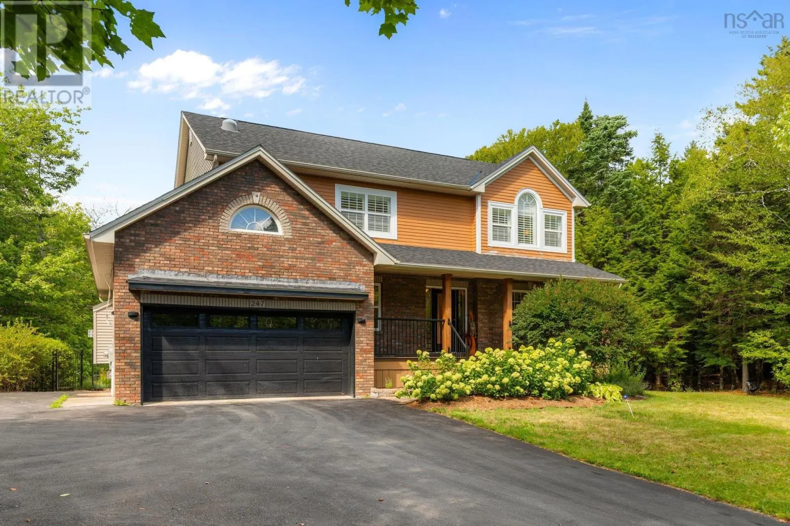 247 Skye Crescent