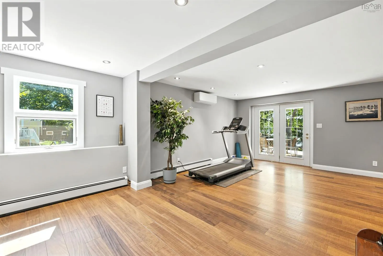 22 Lochburn Lane