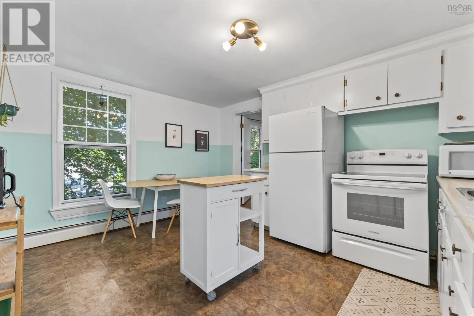 2446 John Street