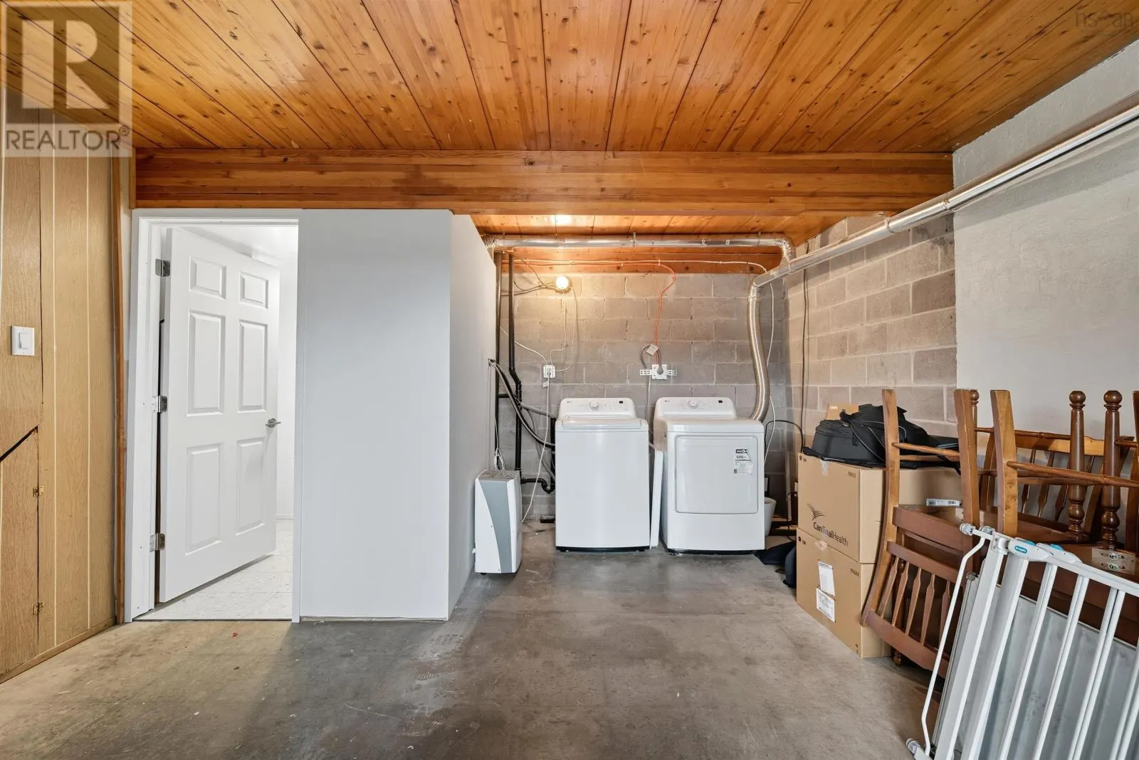 128 Bromley Road