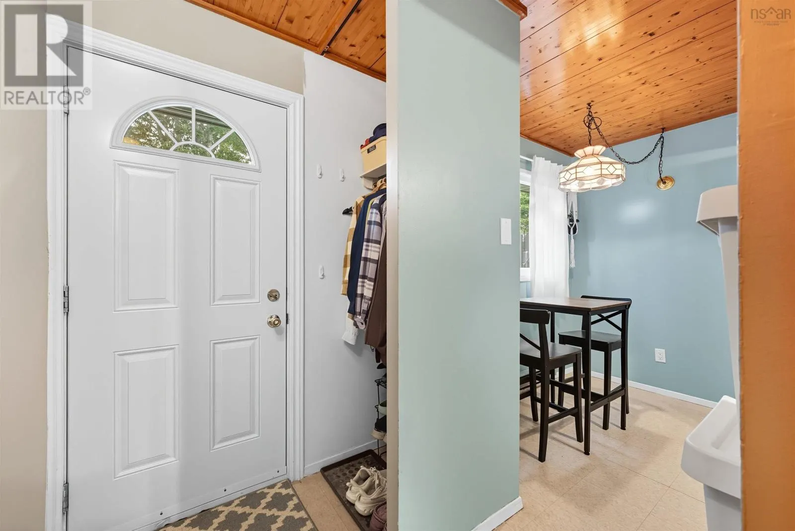128 Bromley Road